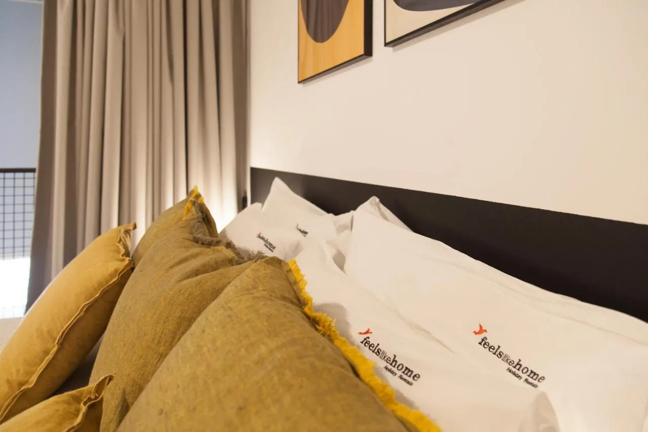 דירה ליסבון Flh Intendente Elegant Mezzanine With Balcony